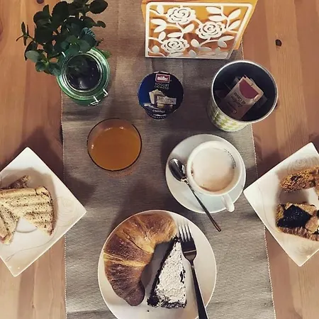 Bed & Breakfast Pane E Rose 3*